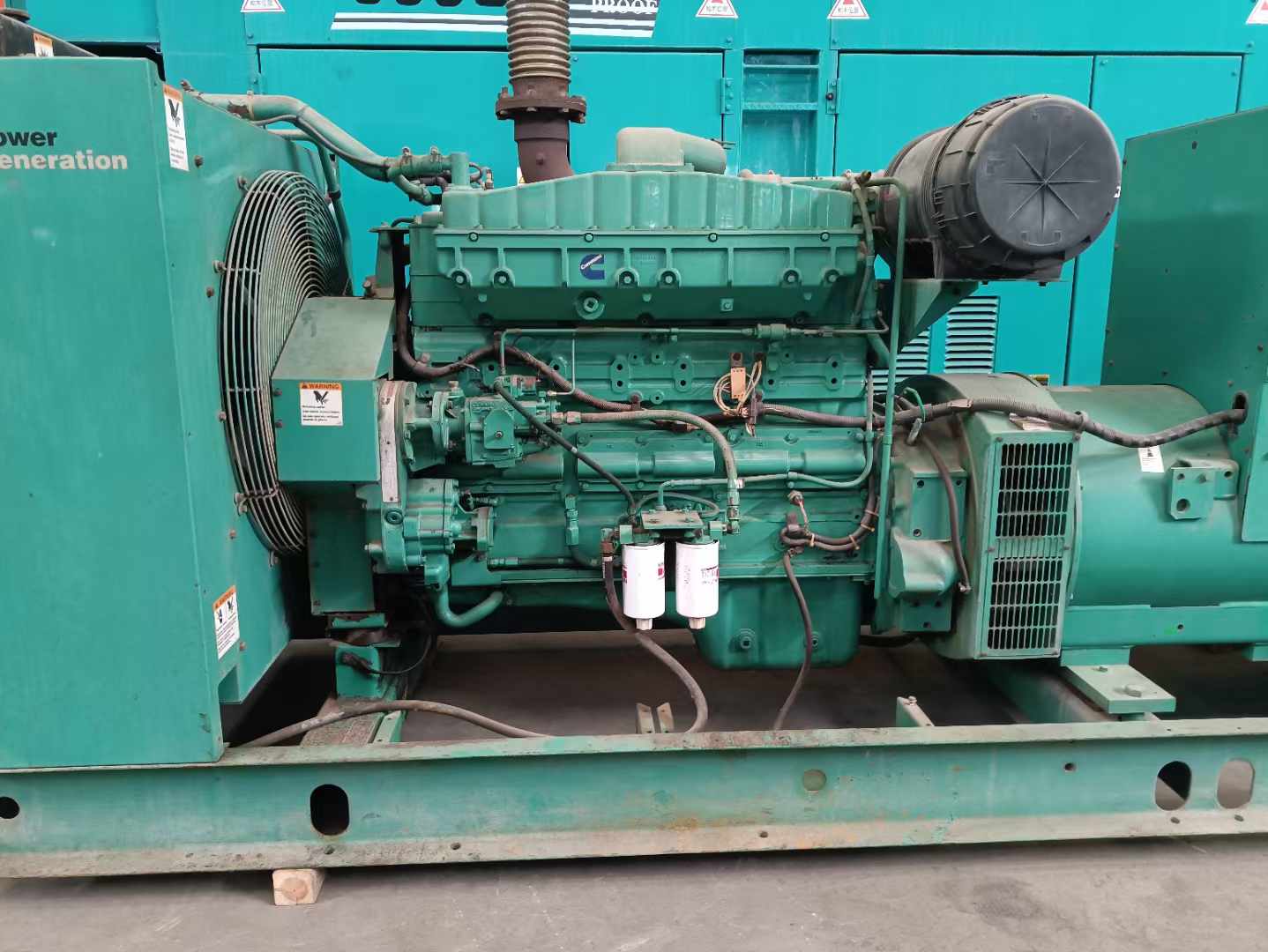 临高过载会对 600kW 柴油发电机组造成哪些损害？
